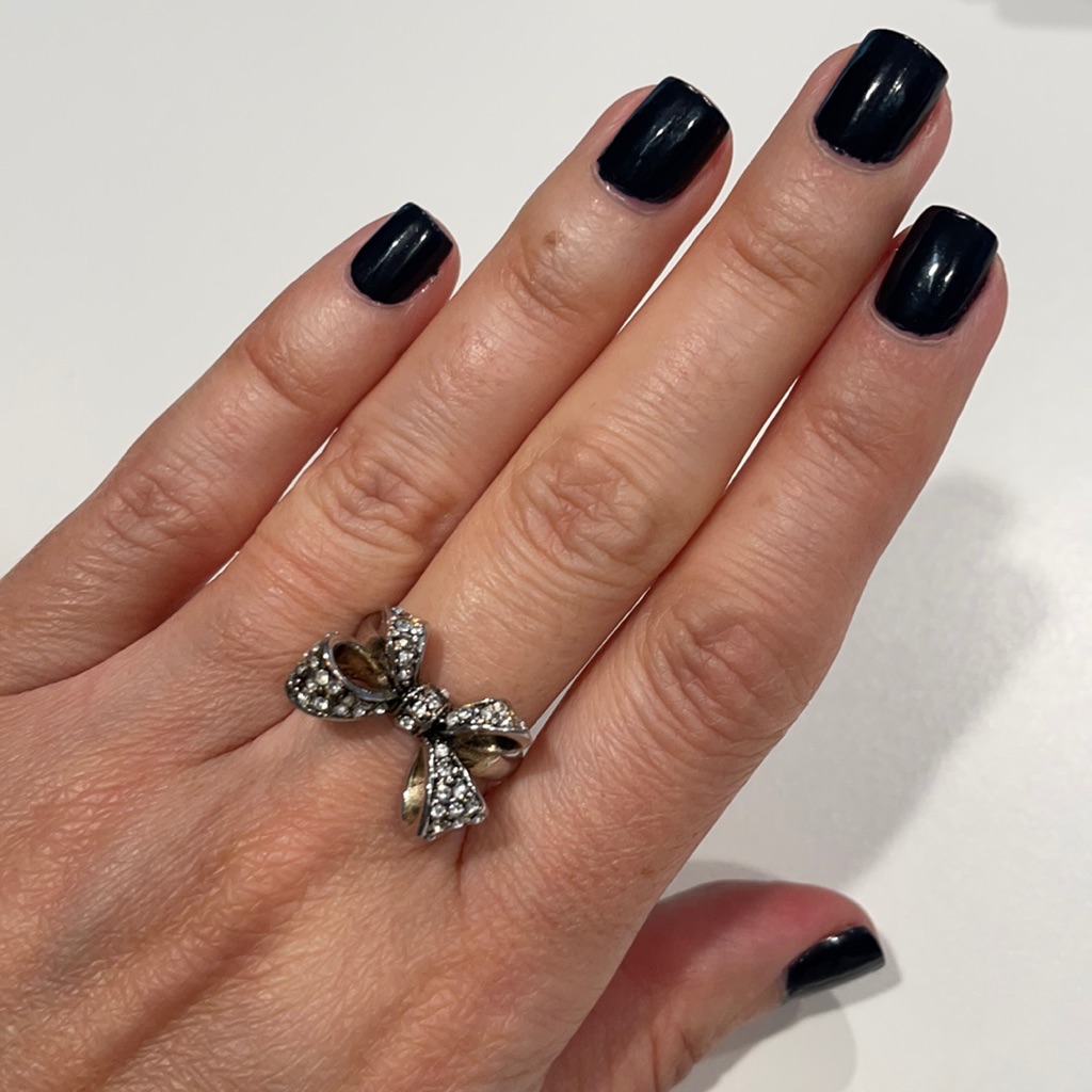 Perfect Bow Ring